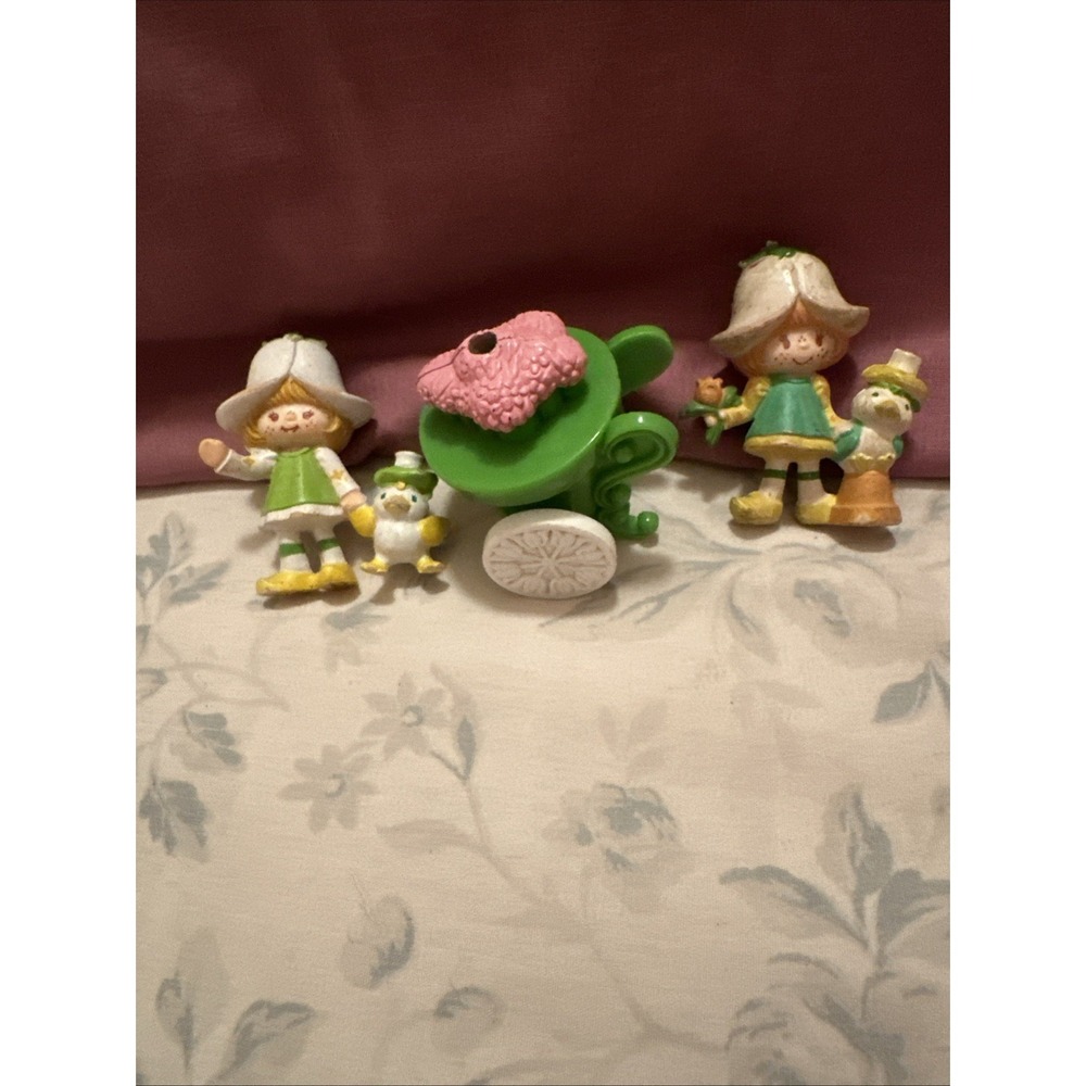 Strawberryland Miniatures figures‎ 1983 Mint Tulip W/ Marsh Mallard Flower Cart